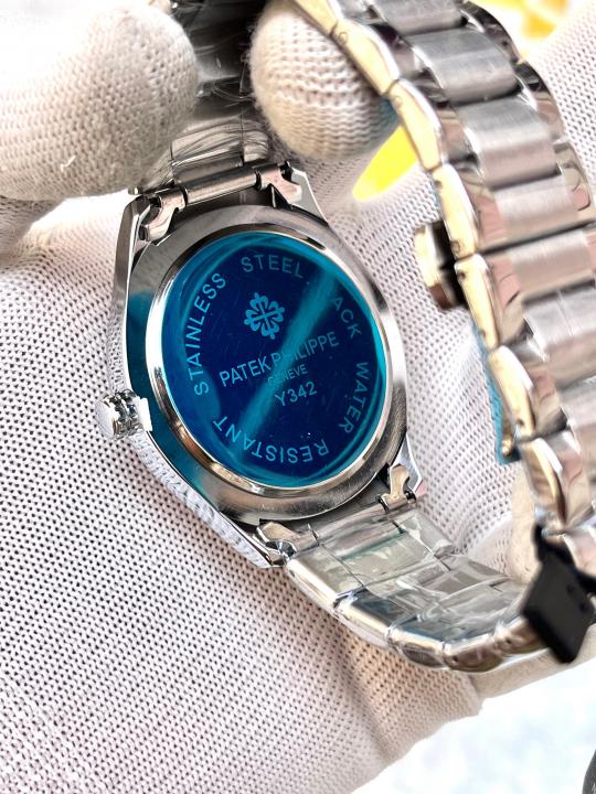 Patek Philipp_e Sekeleton Quartz