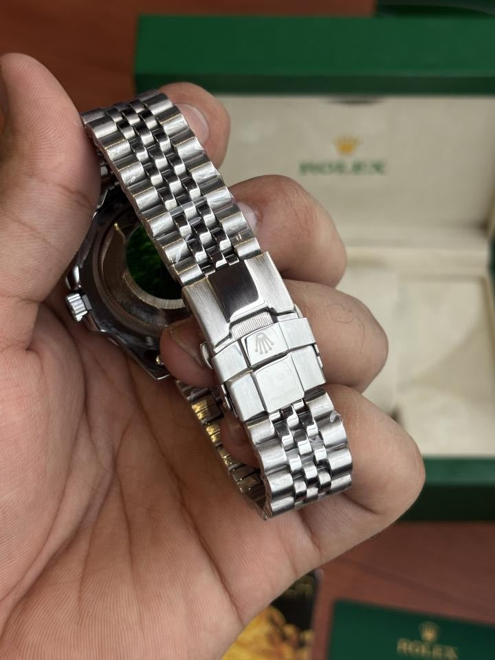 Rolee_x Oyster Perpetual Gmt Master bruce wayne