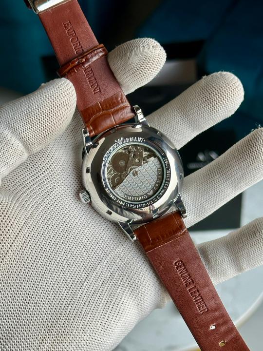 Emporio Arman_i Auto