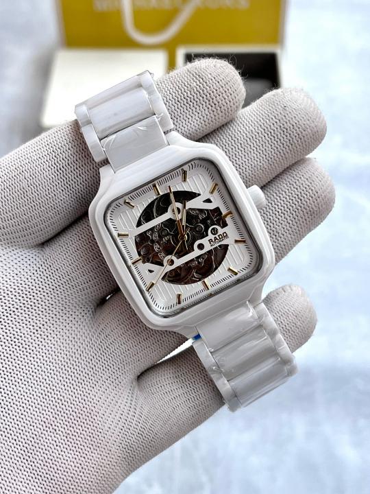 Rad_o True Square White Auto Open Heart