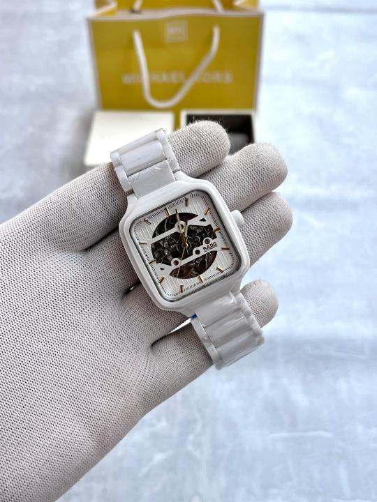 Rad_o True Square White Auto Open Heart