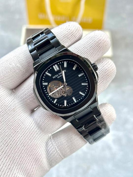 Patek Philipp_pe Nautilus Skeleton