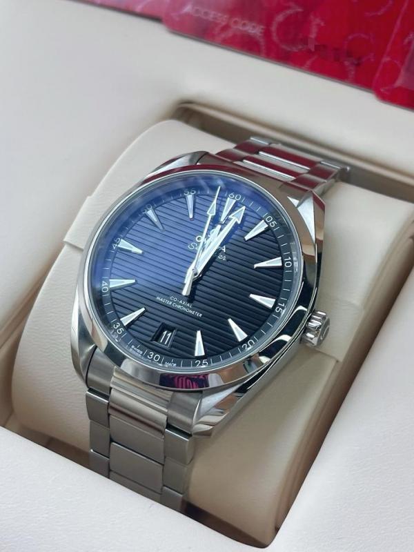 Omegg_a seamaster 150m aqua terra