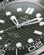 Omegg_a Seamaster Diver 300M Automatic Silver-Green